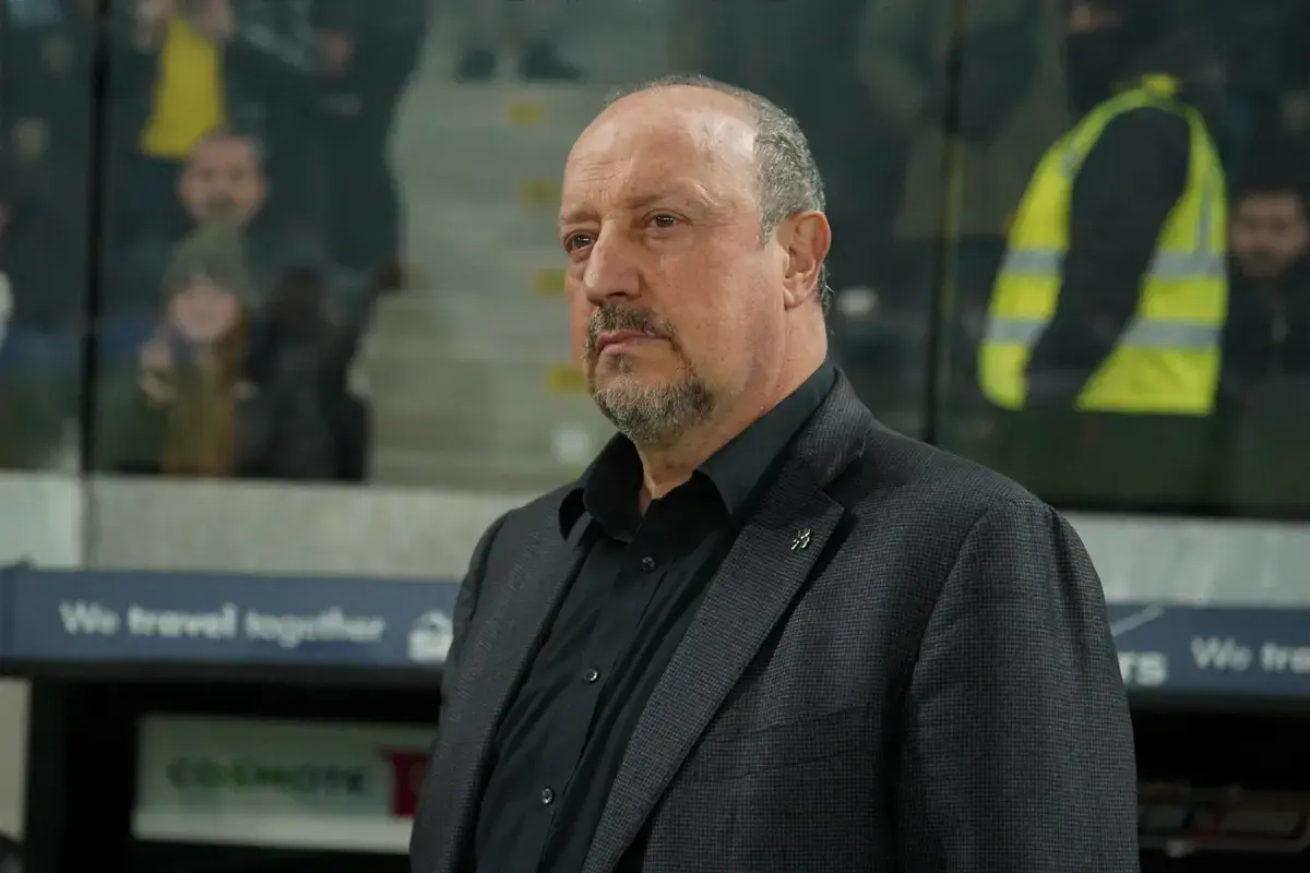 Rafa Benitez gets the sack less than seven months into latest job