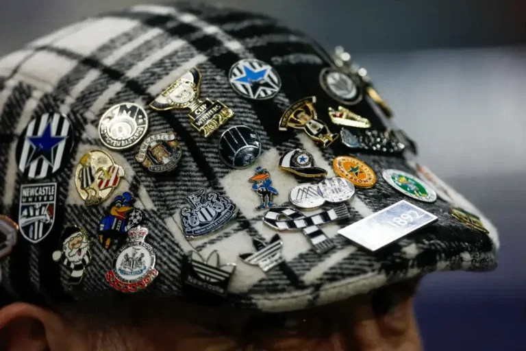 Beat Barcelona and lose to Sunderland, or beat Sunderland and lose to Barcelona? Vote now