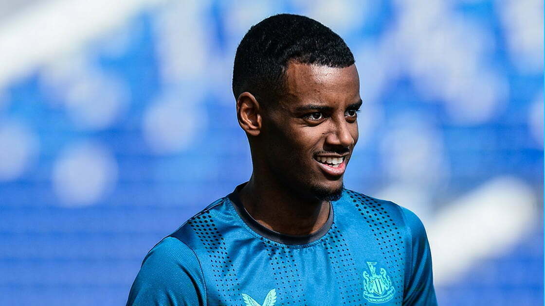 Alexander Isak gives definitive answer on changing clubs this summer