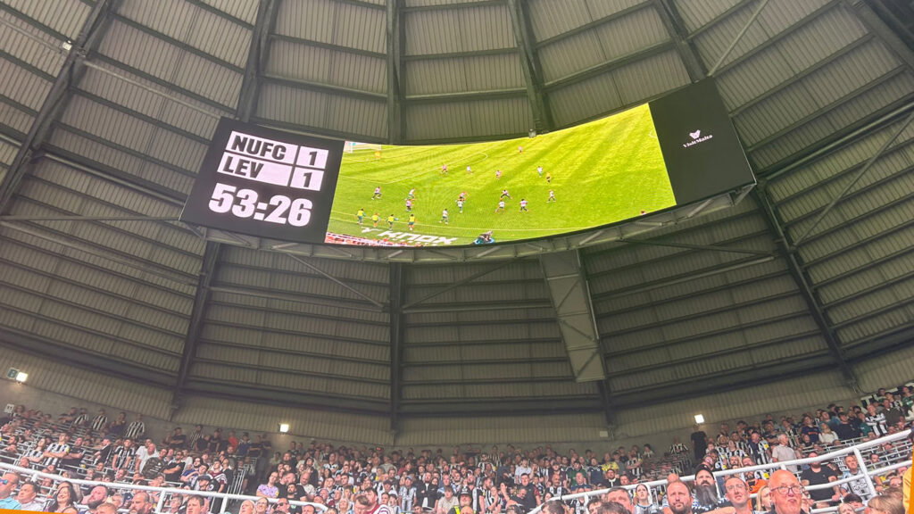 Newcastle United x Bayer Leverkusen Pré-temporada St James' Park