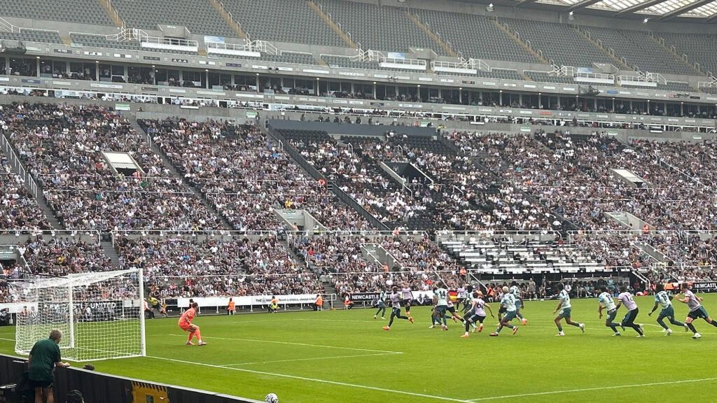 Newcastle United x Bayer Leverkusen Pré-temporada St James' Park