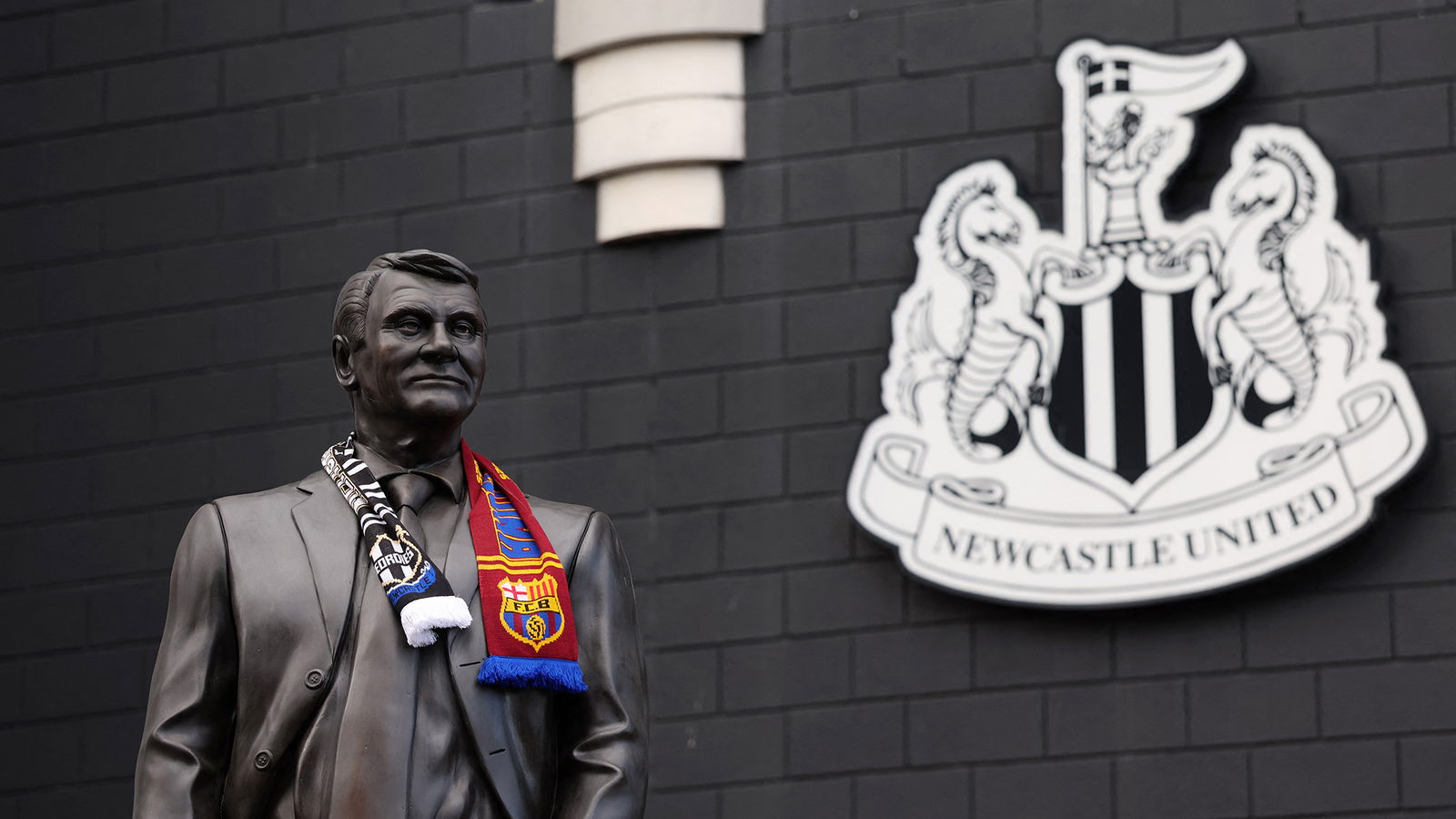 Gladiator Apollo explains love for Newcastle United ‘My gran went to school with Sir Bobby’