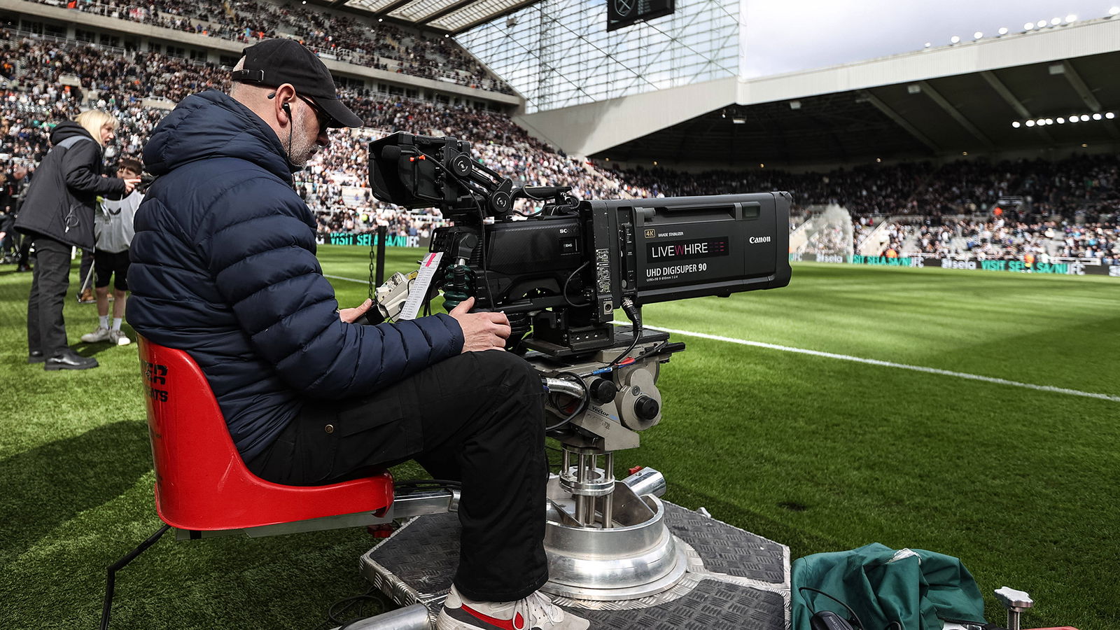 Newcastle v Tottenham Live TV - Global channel listings to watch on ...