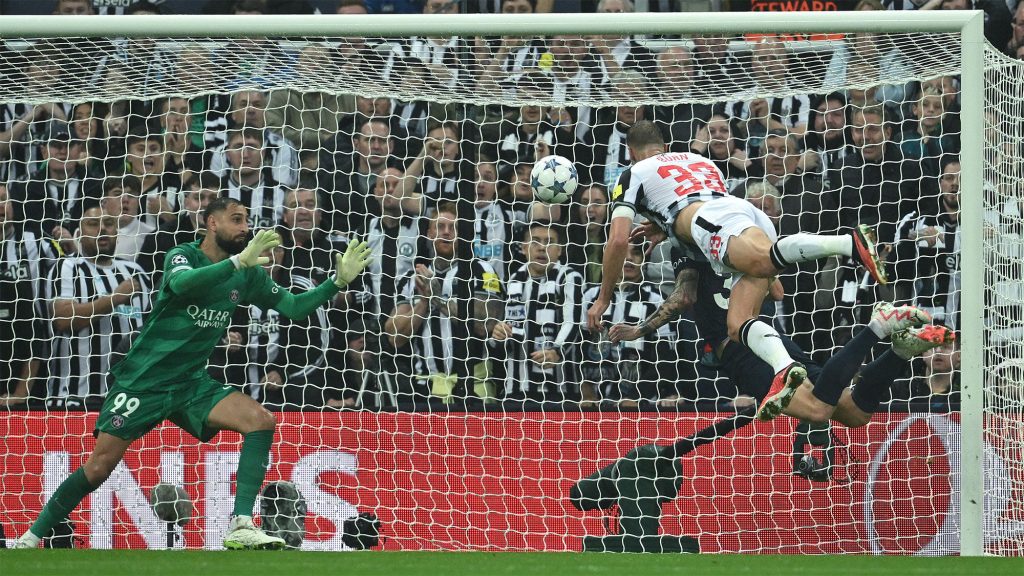 Dan Burn Header Goal Newcastle United v PSG