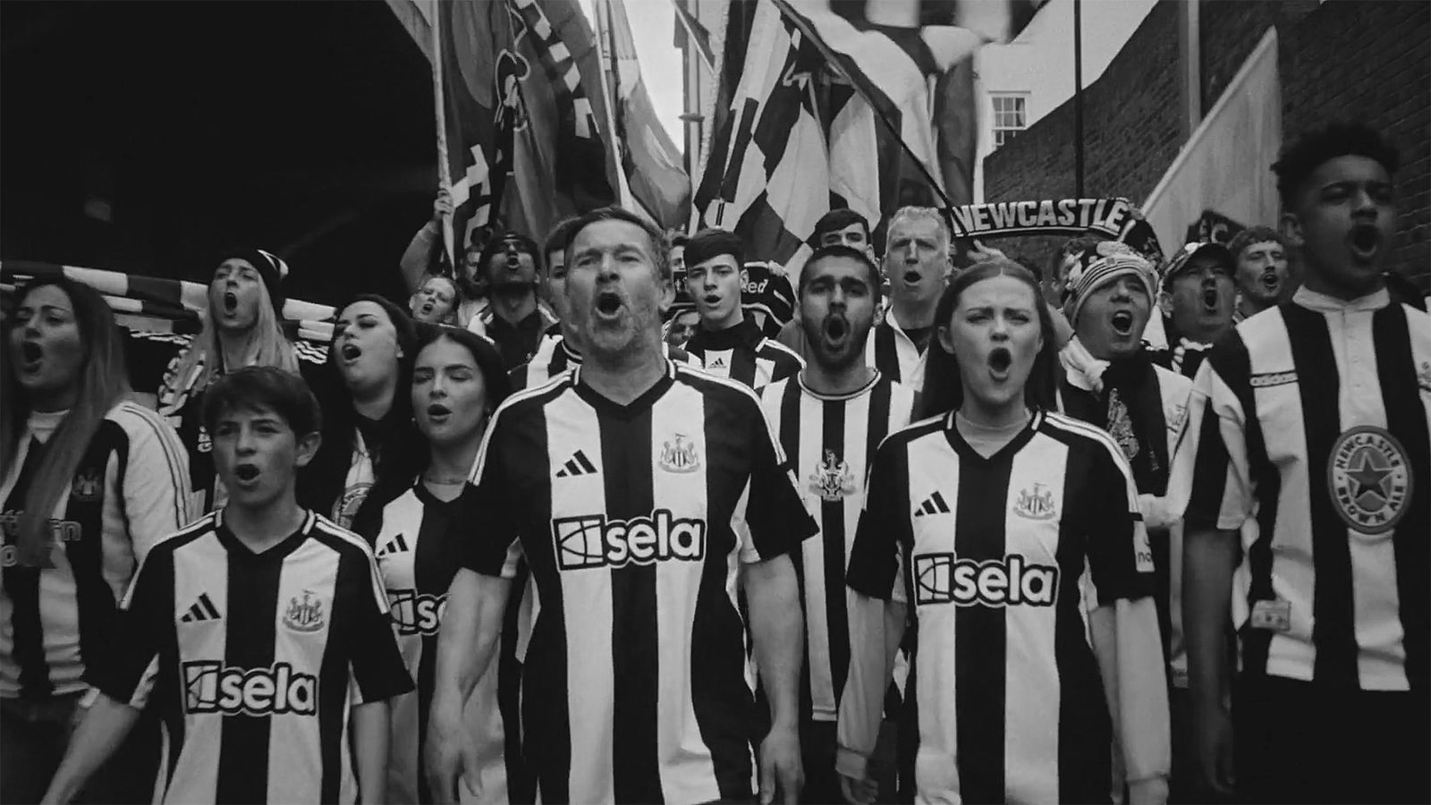 Kicking off this busy summer schedule – Massive queues to buy 2024/25 Newcastle United home shirt