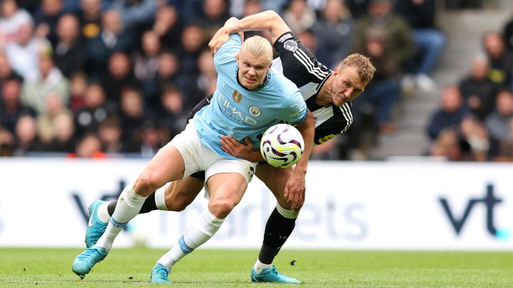 Erling Haaland Manchester City y Burn Newcastle United