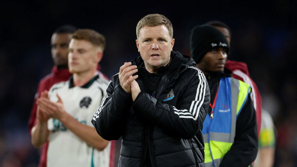 Eddie Howe Newcastle United Clapping