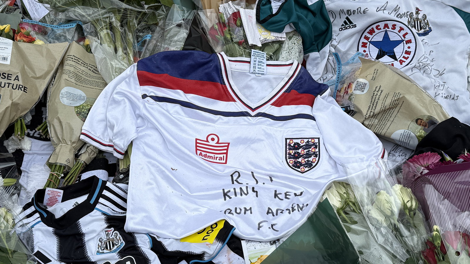 England pay tribute to the great Kevin Keegan on Saturday as Three Lions play Spain