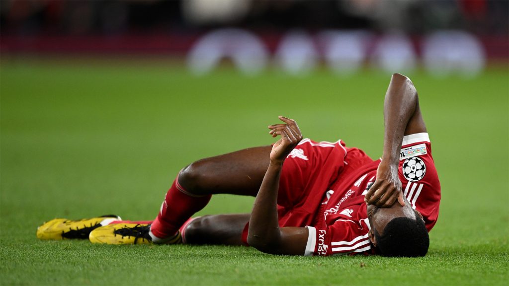 Alexander Isak Lying On Pitch Injured Liverpool