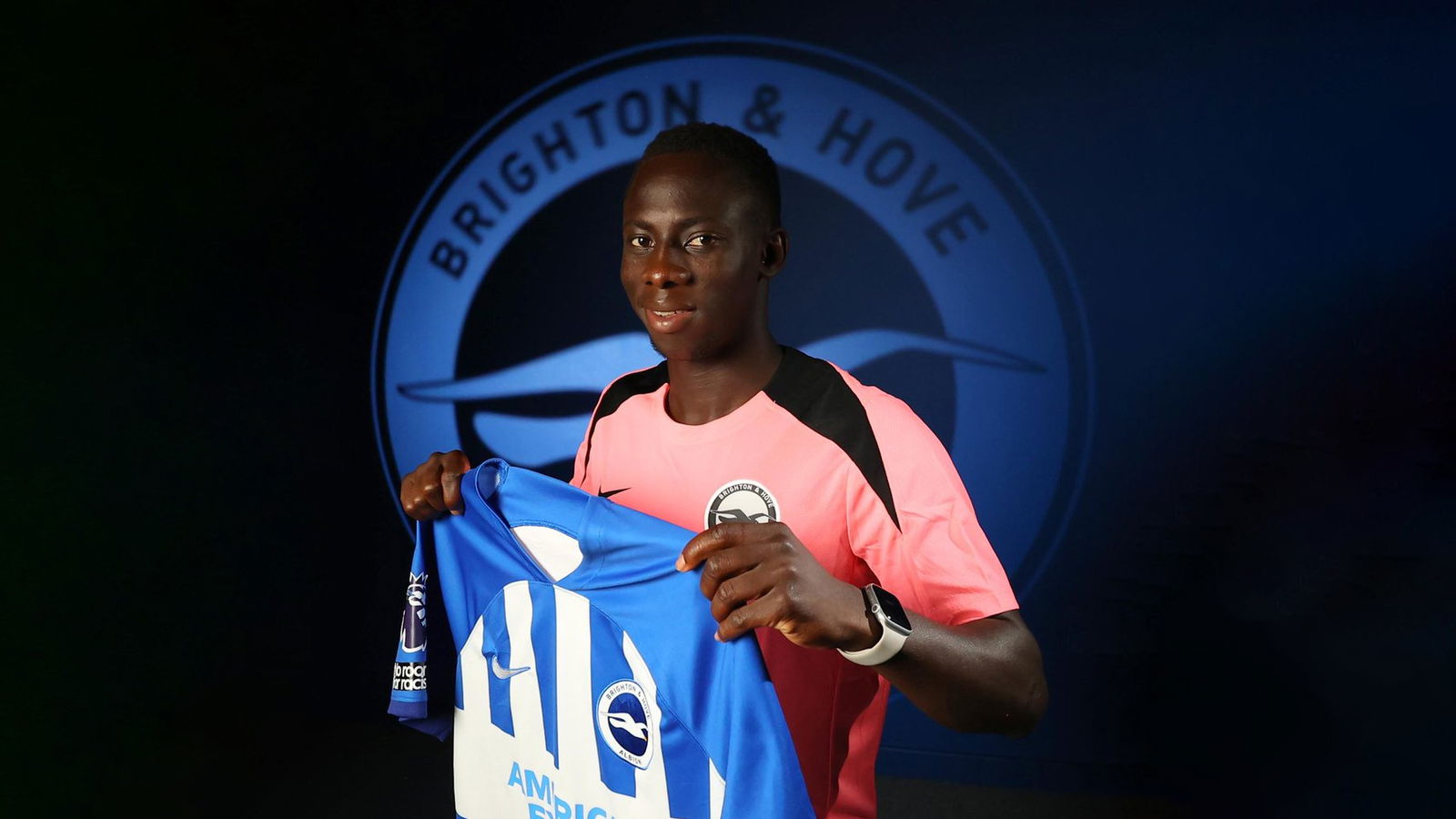 minteh-signing-brighton-newcastle-united