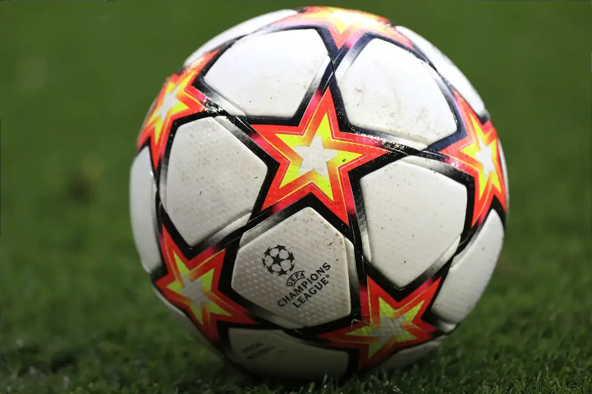 Newcastle United team and back up for Bayern Leverkusen Champions League match