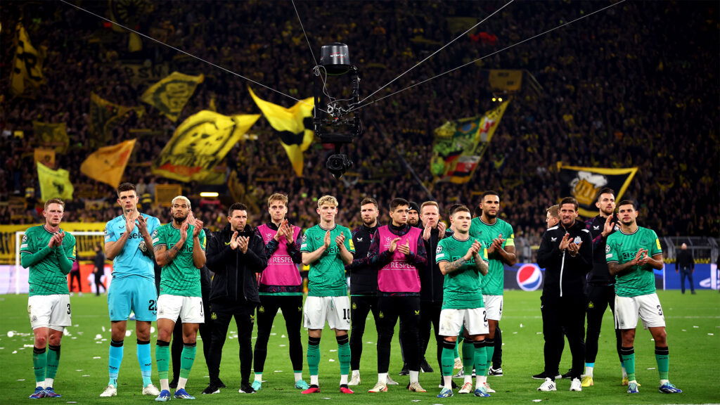 Newcastle Players Clapping Fans Dortmund