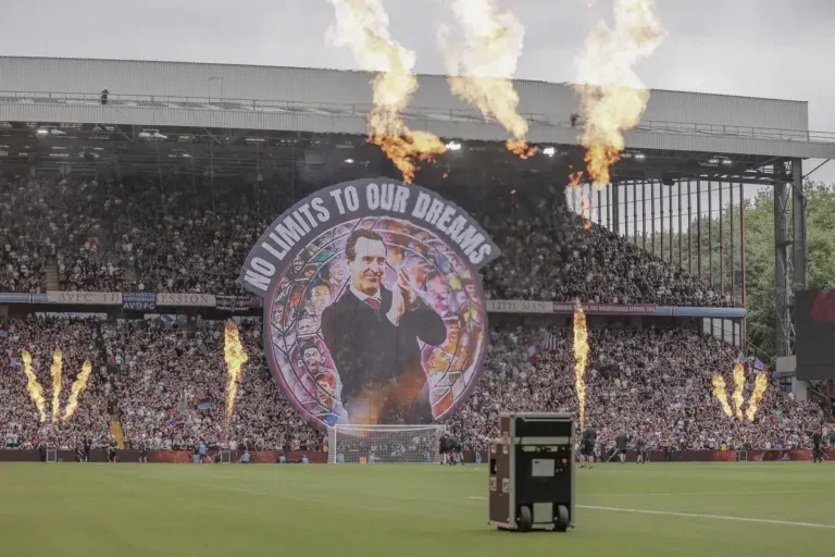Aston Villa Unai Emery Tribute TIFO