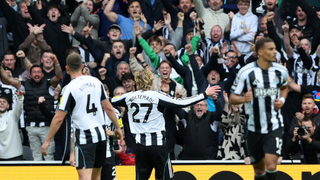 Nic Woltemade Goal Celebration Newcastle Fans