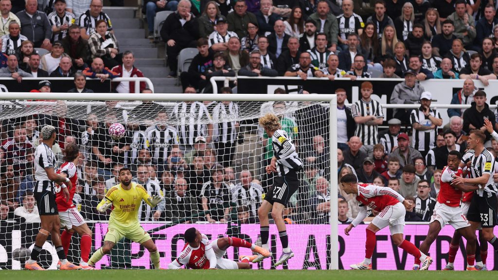 Nic Woltemade Header Goal Newcastle Arsenal