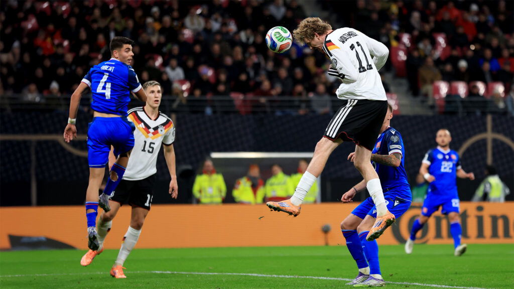 Woltemade Gol de cabeza Alemania Eslovaquia