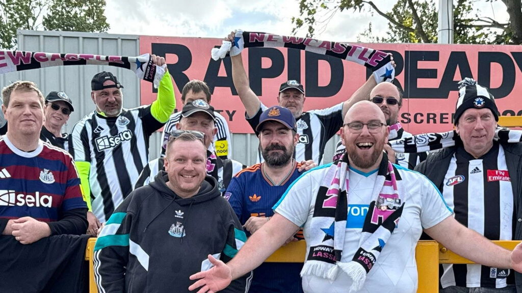Fans de las mujeres de Newcastle en Crystal Palace